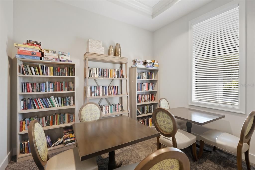 待售: $699,000 (2 贝兹, 2 浴室, 1972 平方英尺)