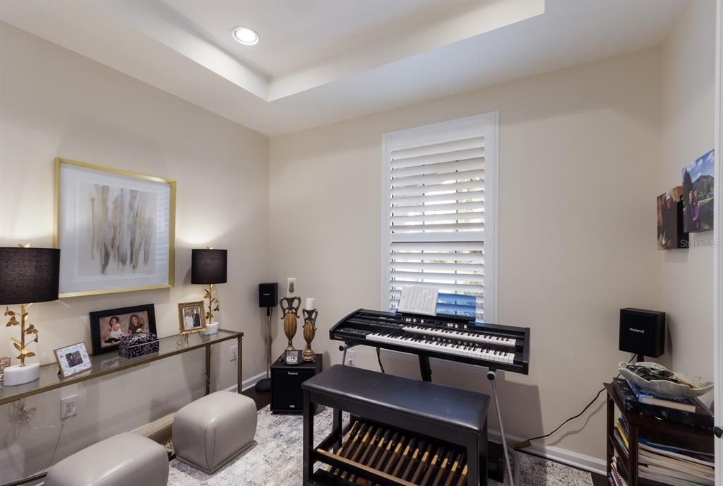 待售: $699,000 (2 贝兹, 2 浴室, 1972 平方英尺)