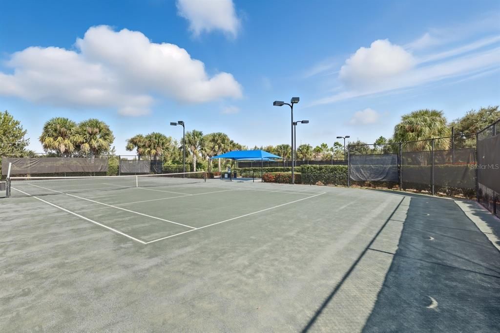 待售: $699,000 (2 贝兹, 2 浴室, 1972 平方英尺)