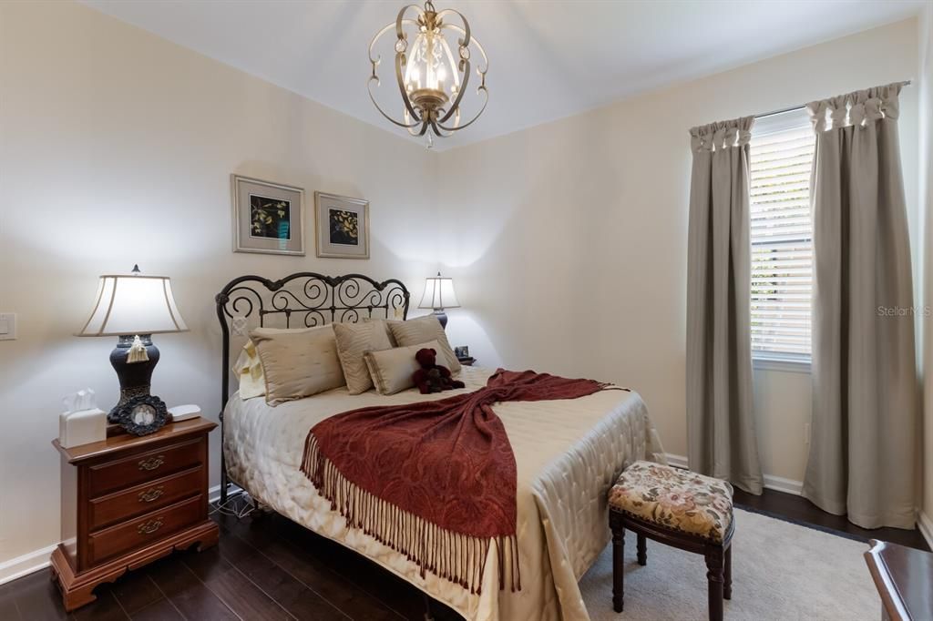 待售: $699,000 (2 贝兹, 2 浴室, 1972 平方英尺)