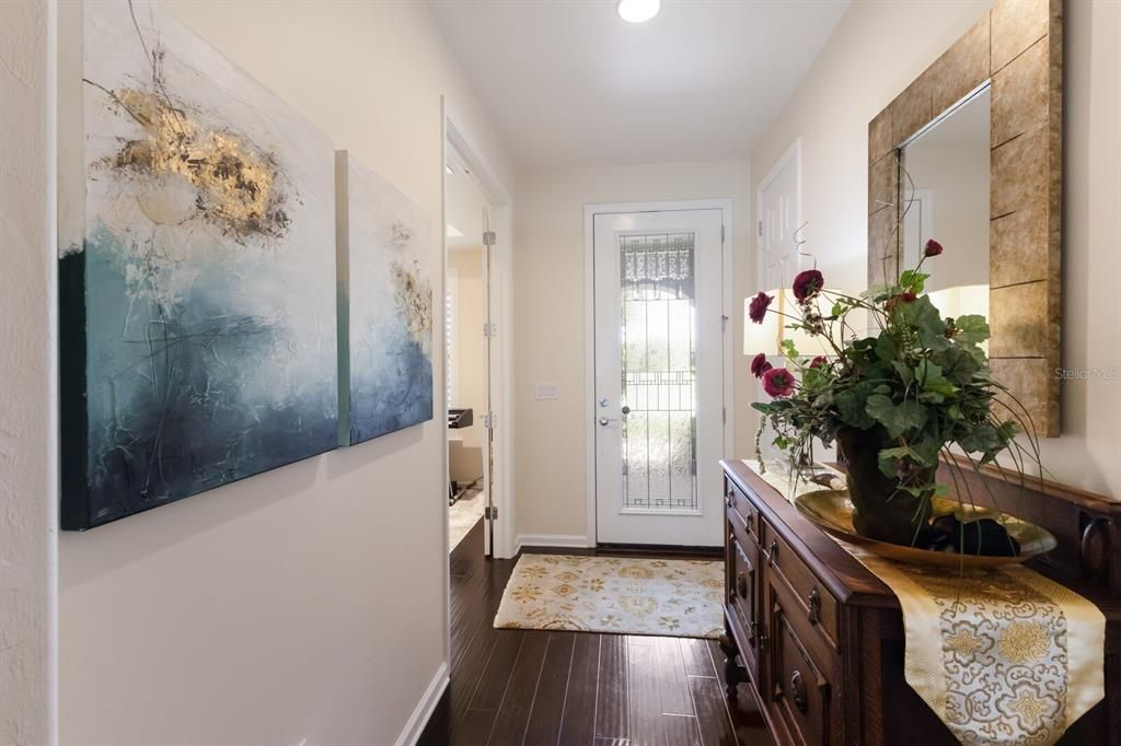 待售: $699,000 (2 贝兹, 2 浴室, 1972 平方英尺)