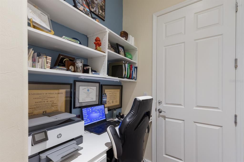 待售: $699,000 (2 贝兹, 2 浴室, 1972 平方英尺)