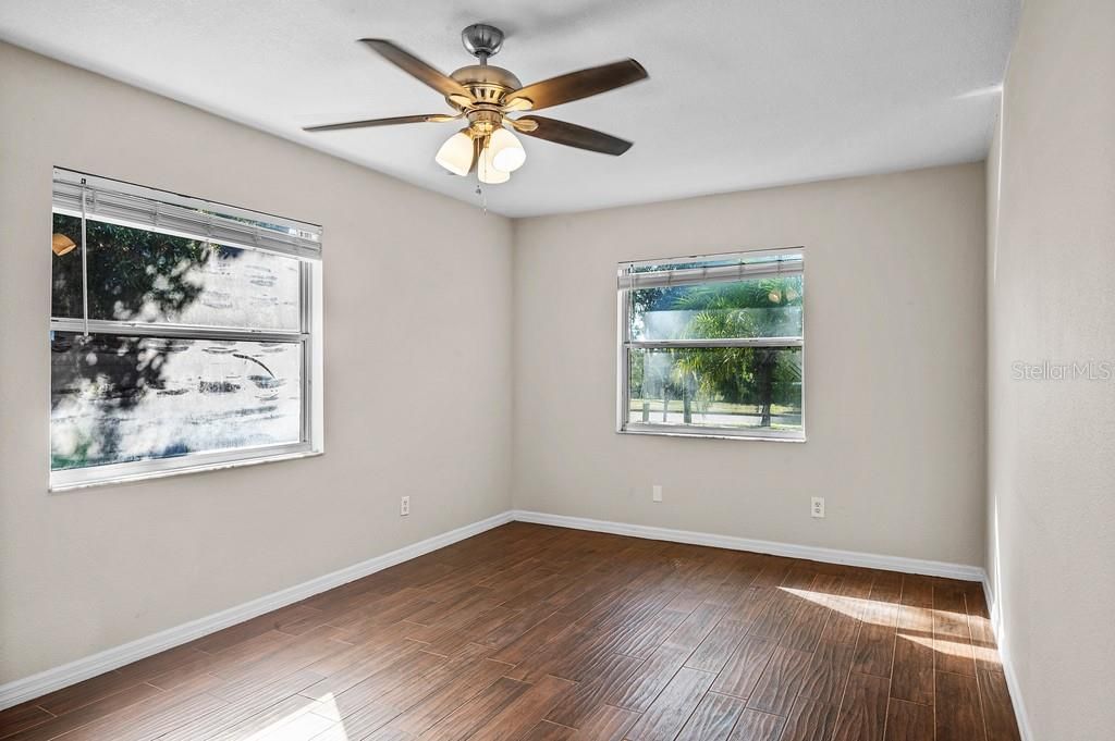 For Sale: $449,000 (4 beds, 2 baths, 1781 Square Feet)