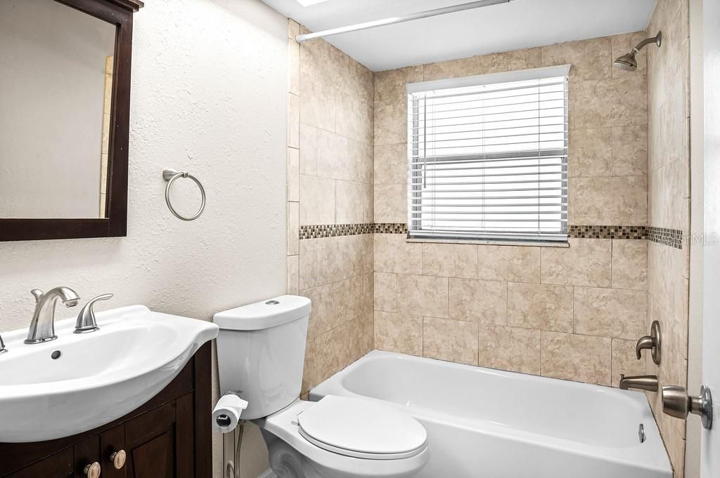 For Sale: $449,000 (4 beds, 2 baths, 1781 Square Feet)