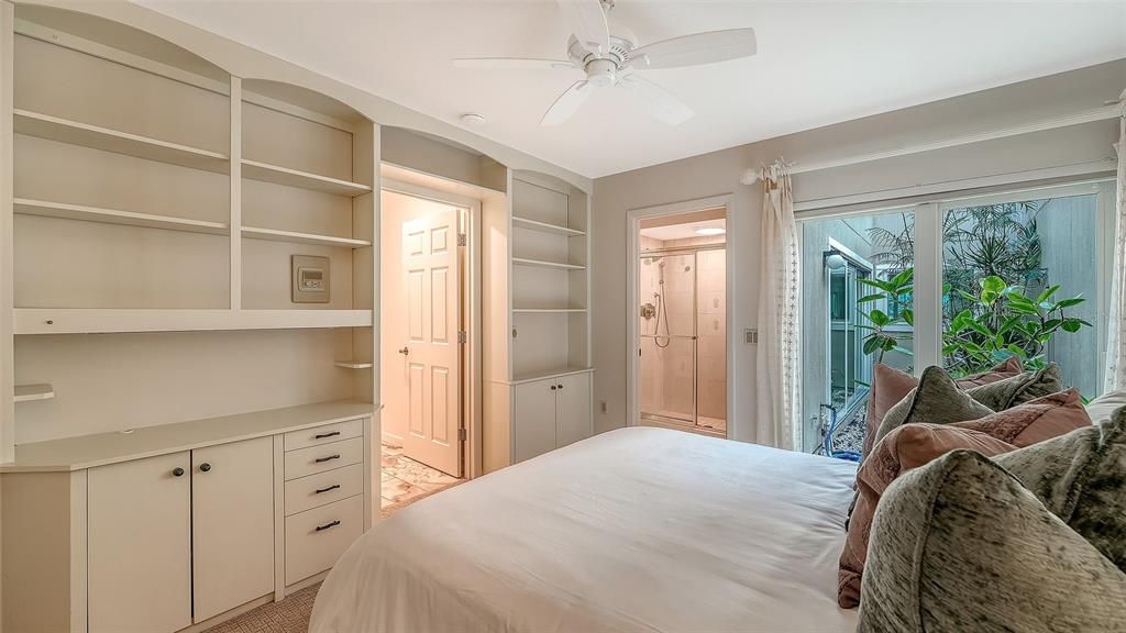 Active With Contract: $1,285,000 (3 beds, 2 baths, 2396 Square Feet)