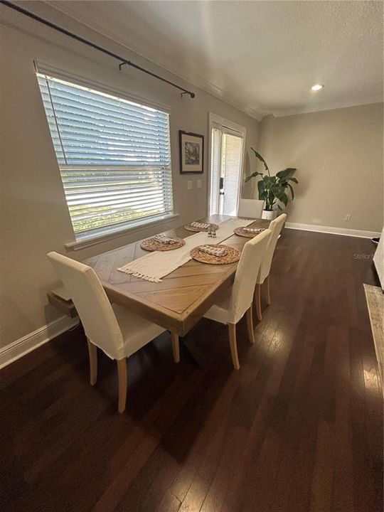 Под контрактом: $3,250 (3 спален, 2 ванн, 1656 Квадратных фут)