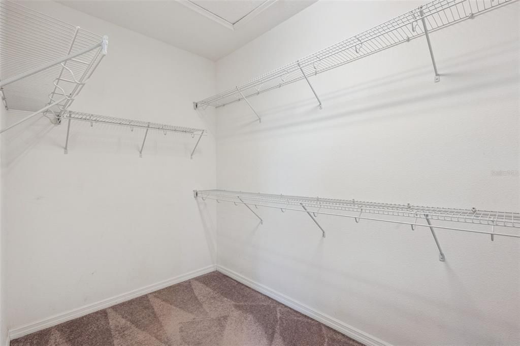 For Sale: $375,000 (2 beds, 2 baths, 1607 Square Feet)