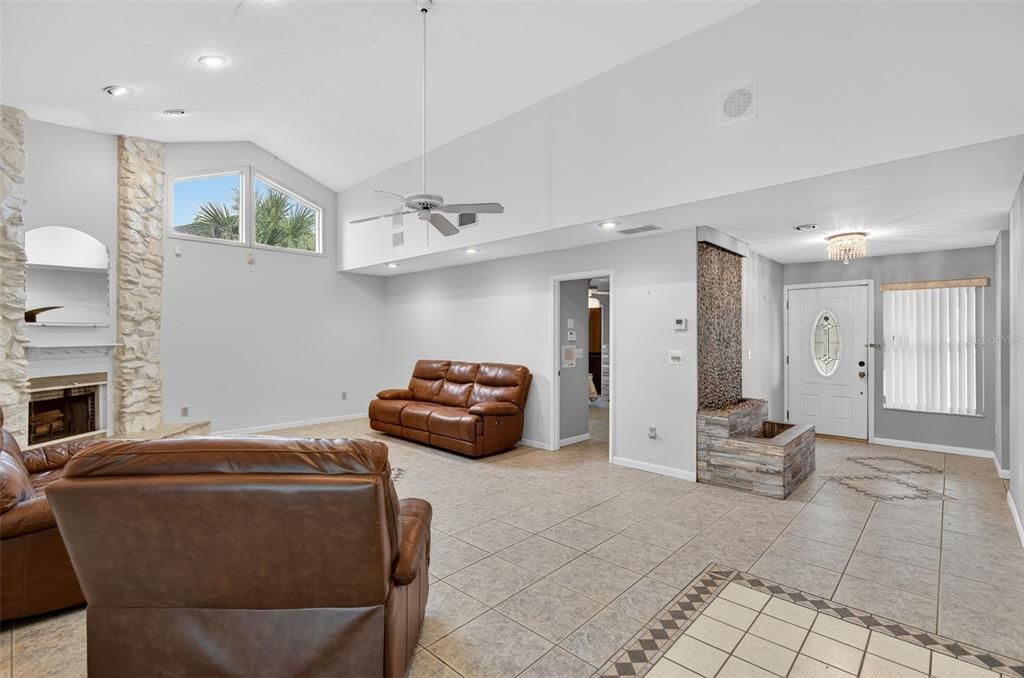 Active With Contract: $395,000 (3 beds, 3 baths, 2291 Square Feet)