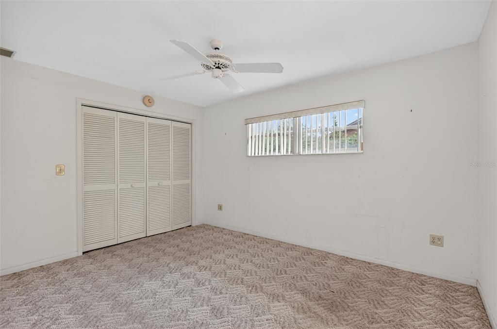 Active With Contract: $395,000 (3 beds, 3 baths, 2291 Square Feet)