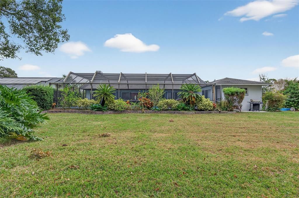 Active With Contract: $395,000 (3 beds, 3 baths, 2291 Square Feet)