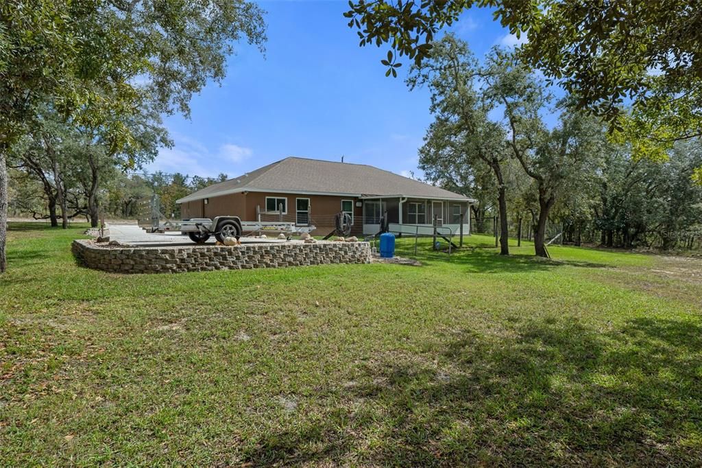 Под контрактом: $400,000 (3 спален, 2 ванн, 1998 Квадратных фут)