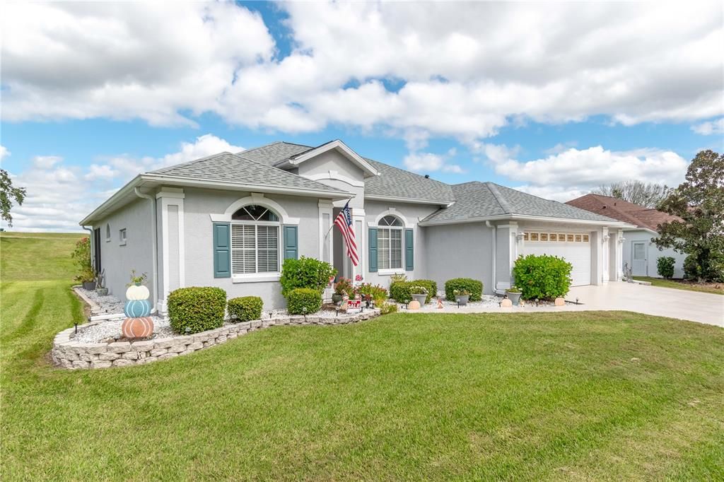 For Sale: $296,500 (2 beds, 2 baths, 1671 Square Feet)