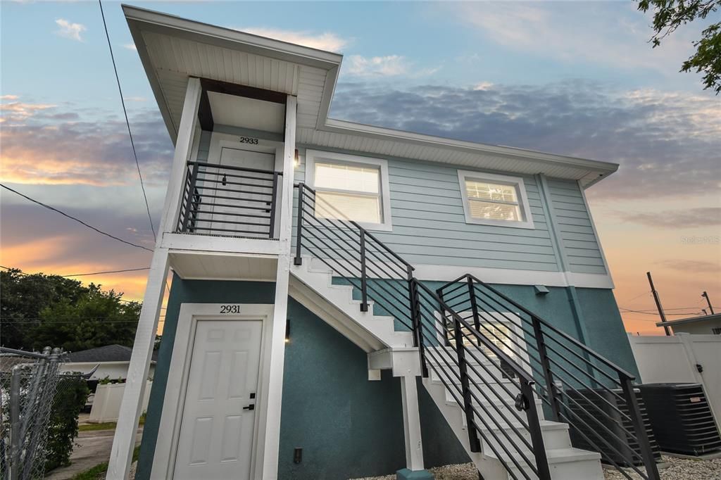 For Rent: $1,895 (2 beds, 1 baths, 848 Square Feet)