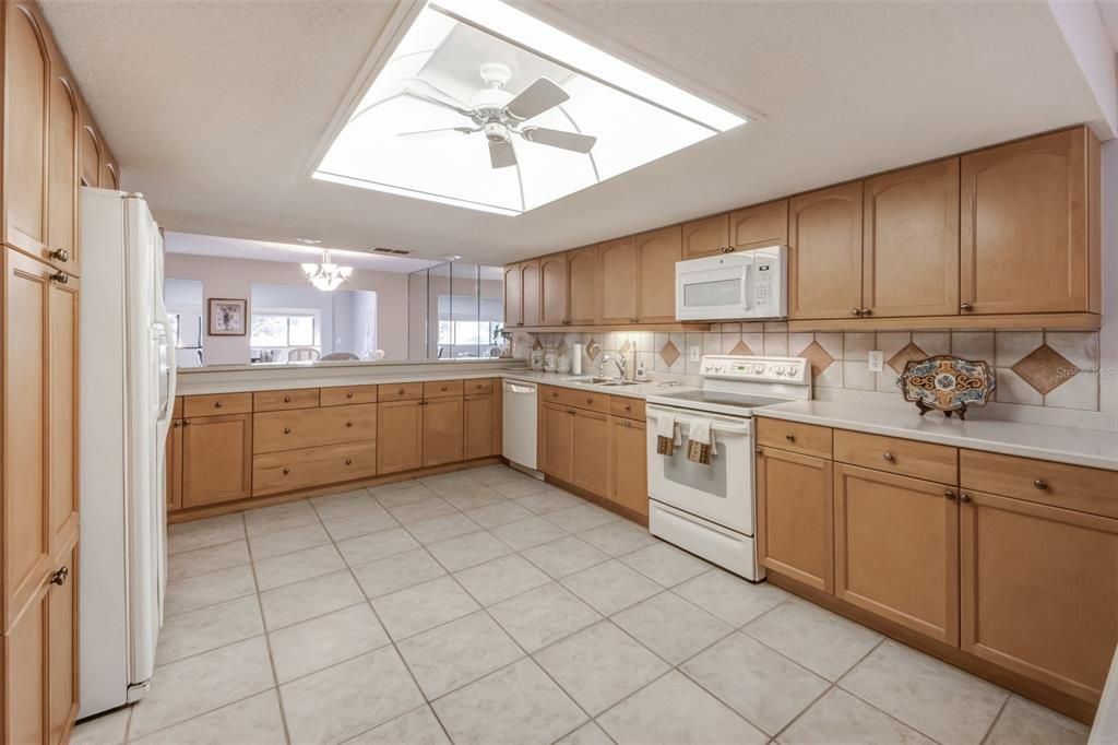 For Sale: $599,500 (5 beds, 3 baths, 3402 Square Feet)