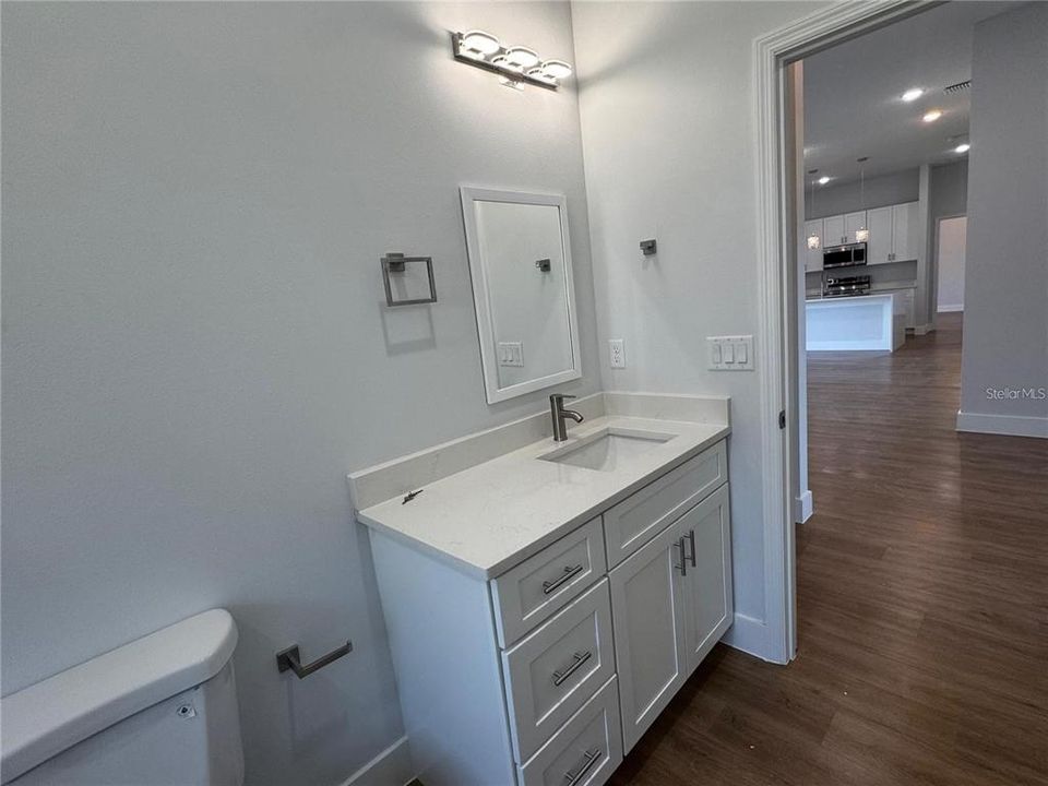 На продажу: $347,900 (3 спален, 2 ванн, 1586 Квадратных фут)