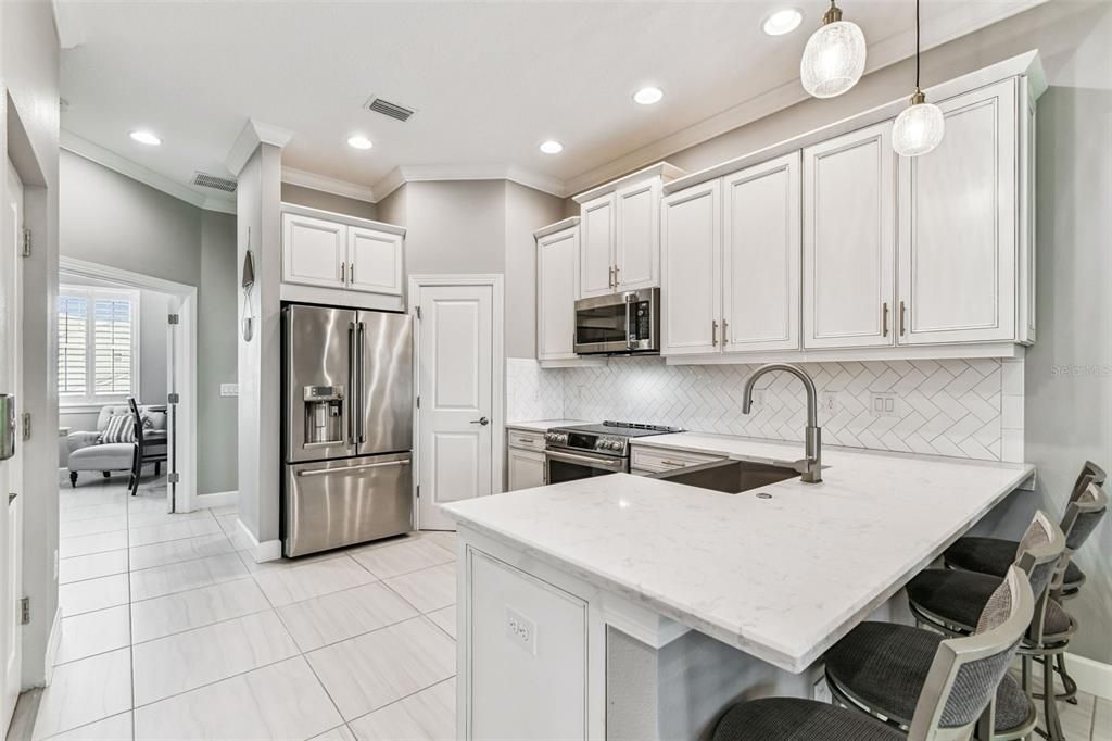 For Sale: $619,000 (3 beds, 3 baths, 2032 Square Feet)