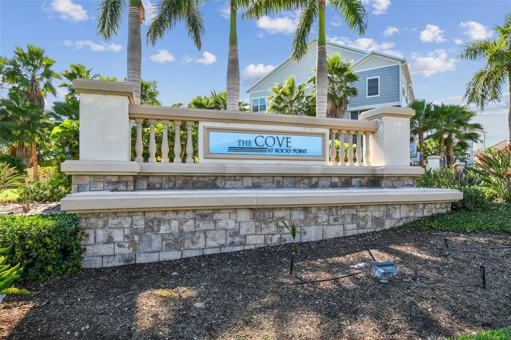 For Sale: $619,000 (3 beds, 3 baths, 2032 Square Feet)