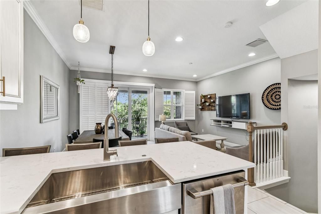 For Sale: $619,000 (3 beds, 3 baths, 2032 Square Feet)