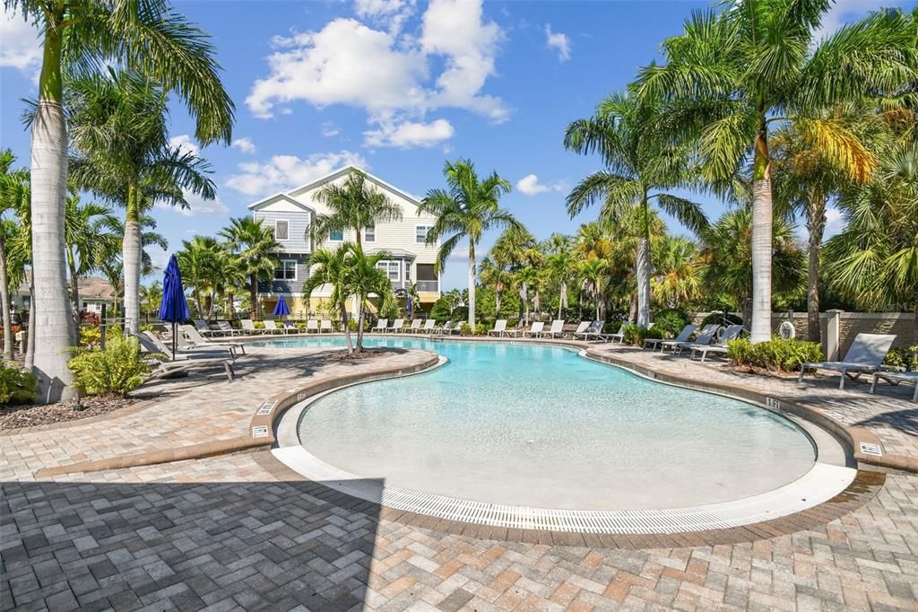 For Sale: $619,000 (3 beds, 3 baths, 2032 Square Feet)