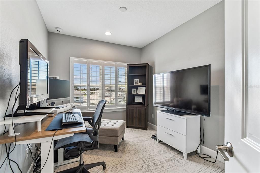 For Sale: $619,000 (3 beds, 3 baths, 2032 Square Feet)