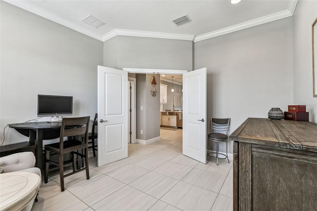 For Sale: $619,000 (3 beds, 3 baths, 2032 Square Feet)