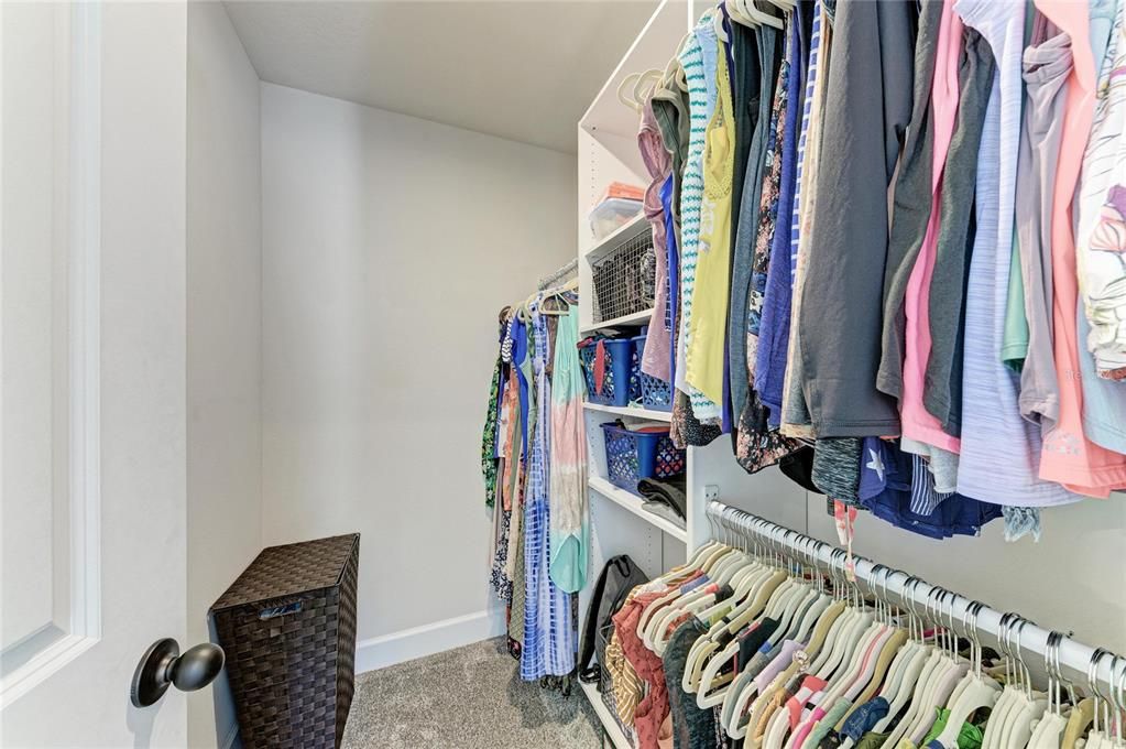 For Sale: $449,000 (5 beds, 2 baths, 2442 Square Feet)