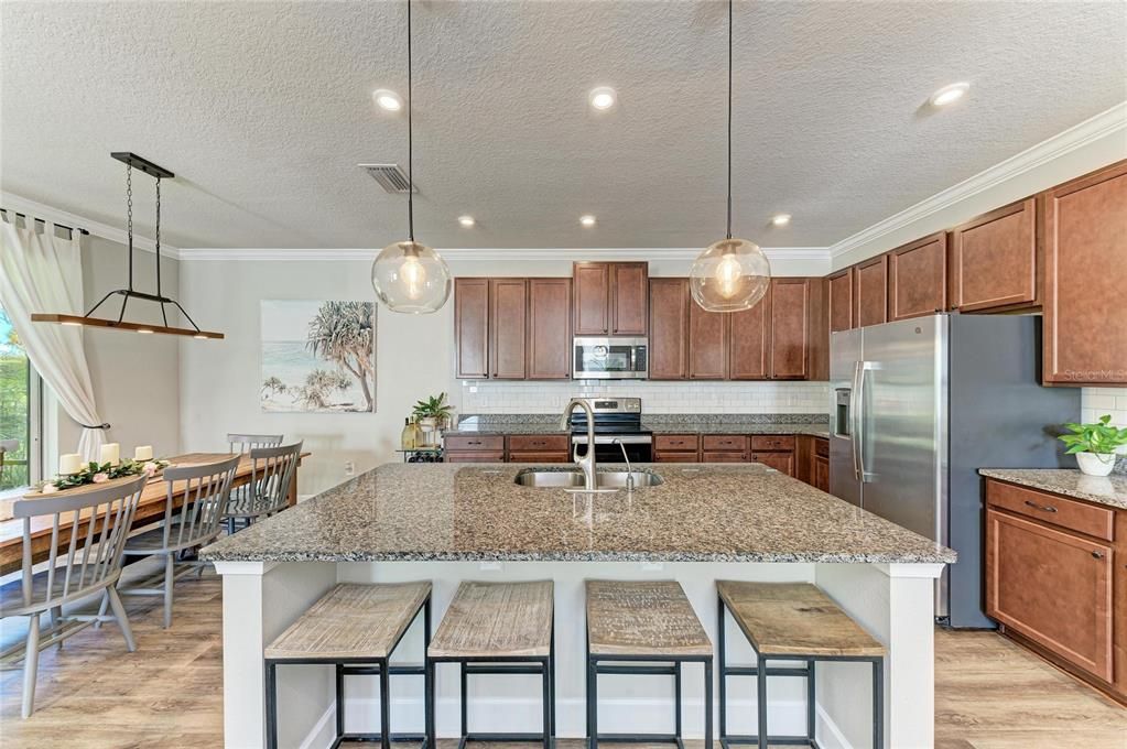 For Sale: $449,000 (5 beds, 2 baths, 2442 Square Feet)