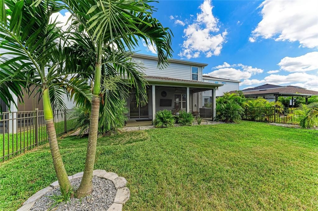 For Sale: $449,000 (5 beds, 2 baths, 2442 Square Feet)