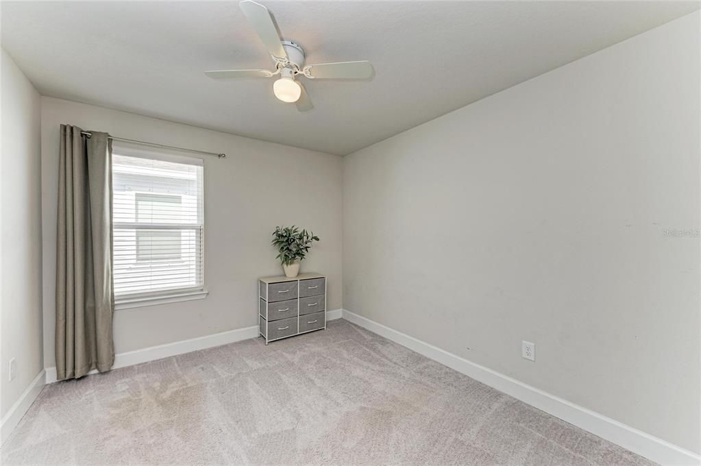 For Sale: $449,000 (5 beds, 2 baths, 2442 Square Feet)