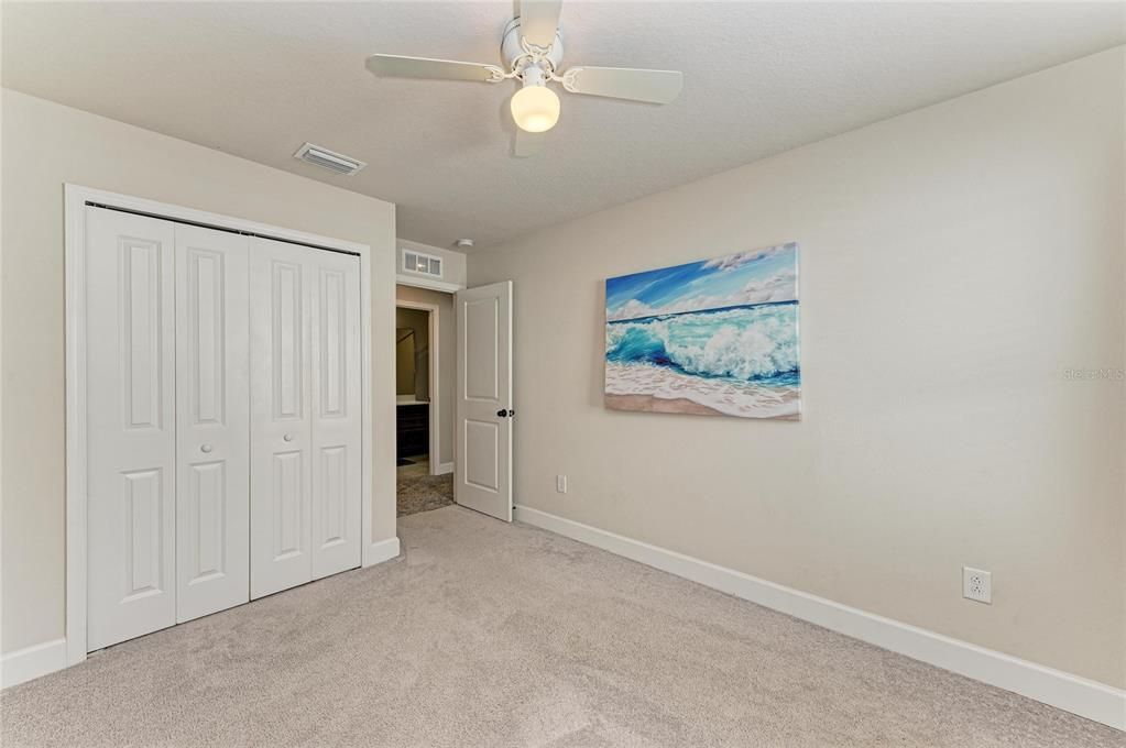 For Sale: $449,000 (5 beds, 2 baths, 2442 Square Feet)