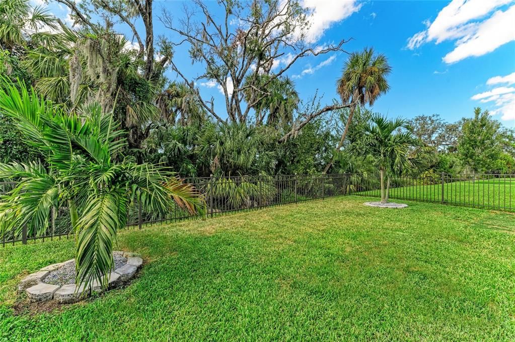 For Sale: $449,000 (5 beds, 2 baths, 2442 Square Feet)