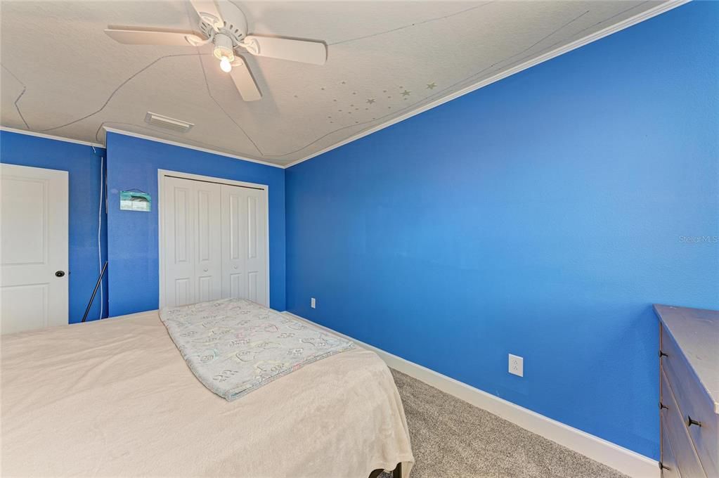 For Sale: $449,000 (5 beds, 2 baths, 2442 Square Feet)