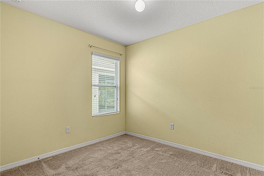 For Sale: $325,000 (4 beds, 2 baths, 1816 Square Feet)