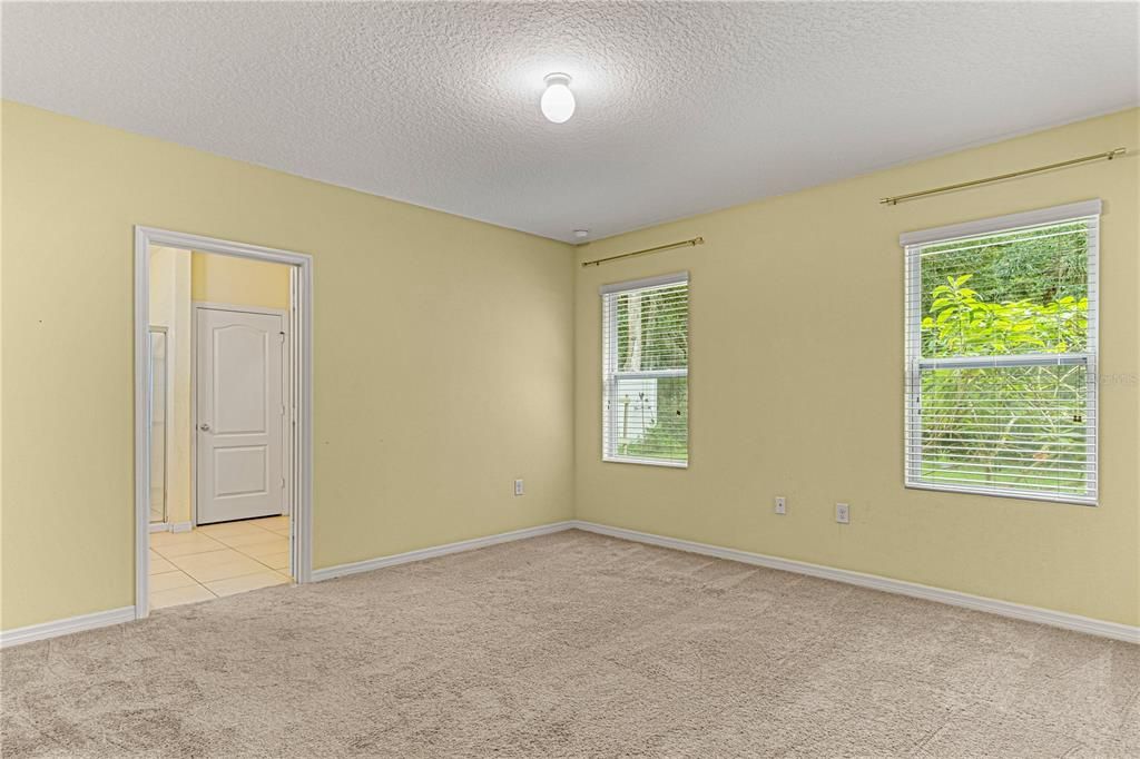 For Sale: $325,000 (4 beds, 2 baths, 1816 Square Feet)