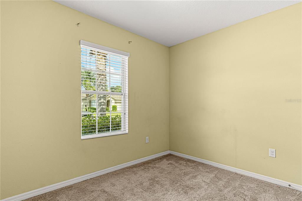 For Sale: $325,000 (4 beds, 2 baths, 1816 Square Feet)