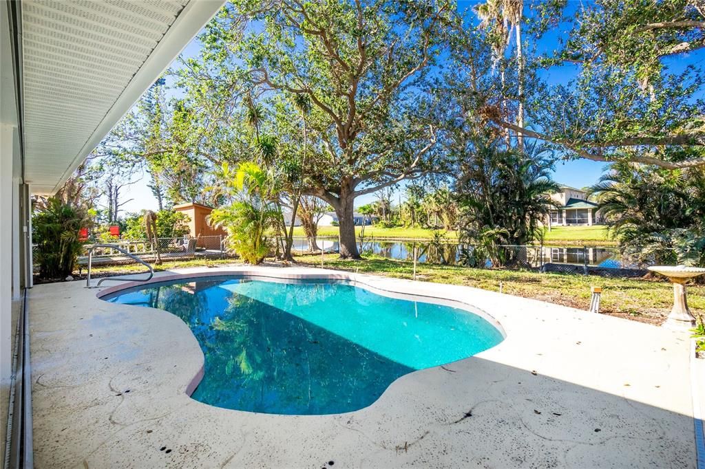 На продажу: $385,000 (3 спален, 2 ванн, 1591 Квадратных фут)