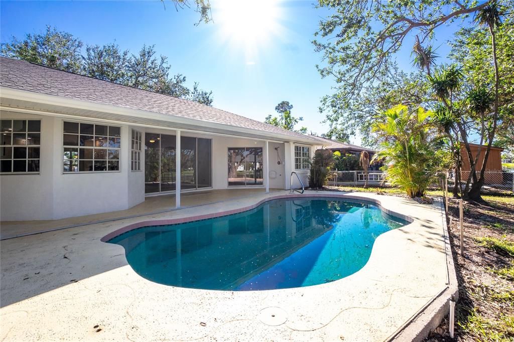 На продажу: $385,000 (3 спален, 2 ванн, 1591 Квадратных фут)