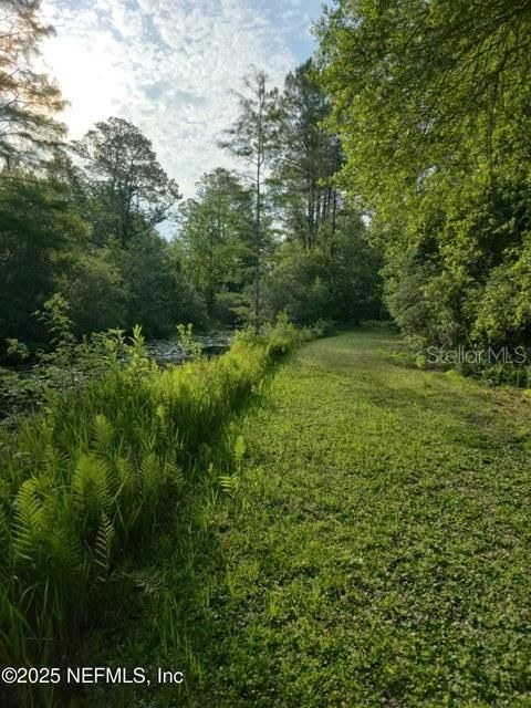 待售: $40,000 (1.32 acres)