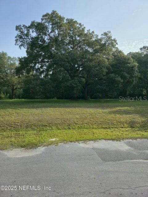 待售: $40,000 (1.32 acres)