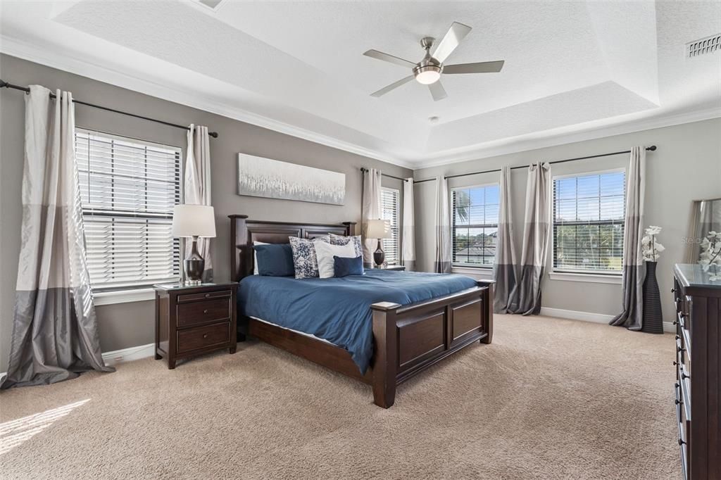 На продажу: $897,500 (5 спален, 4 ванн, 3150 Квадратных фут)