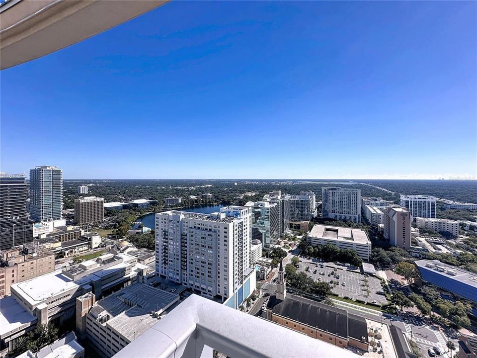 For Sale: $995,000 (2 beds, 2 baths, 1786 Square Feet)
