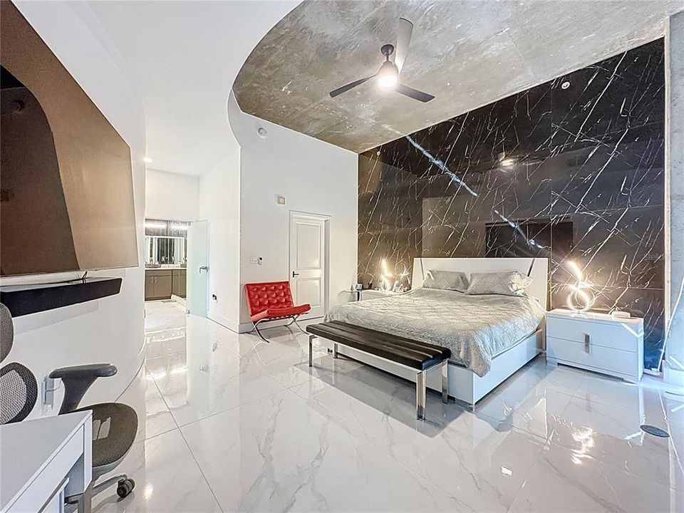 For Sale: $995,000 (2 beds, 2 baths, 1786 Square Feet)