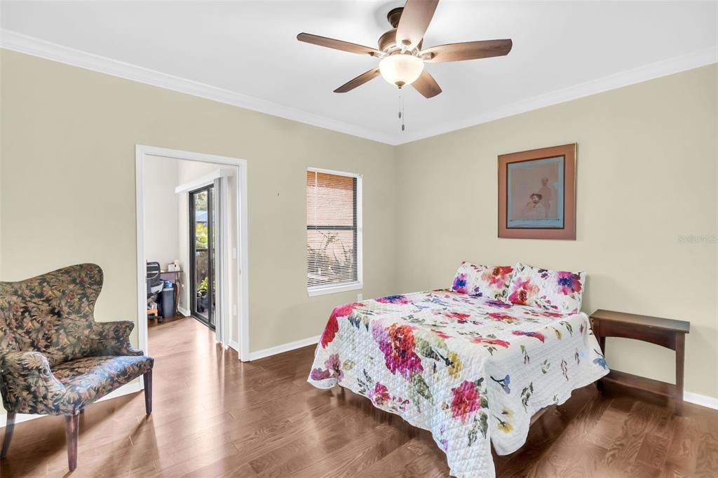 Active With Contract: $340,000 (3 beds, 2 baths, 1465 Square Feet)