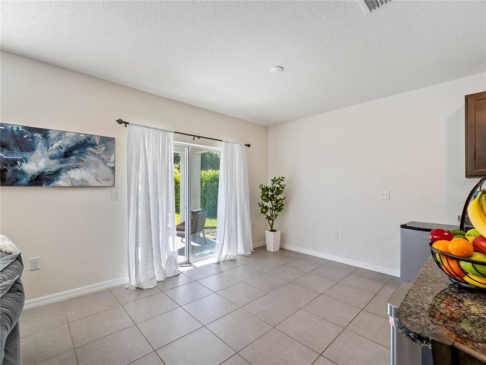 For Sale: $599,900 (5 beds, 3 baths, 2631 Square Feet)