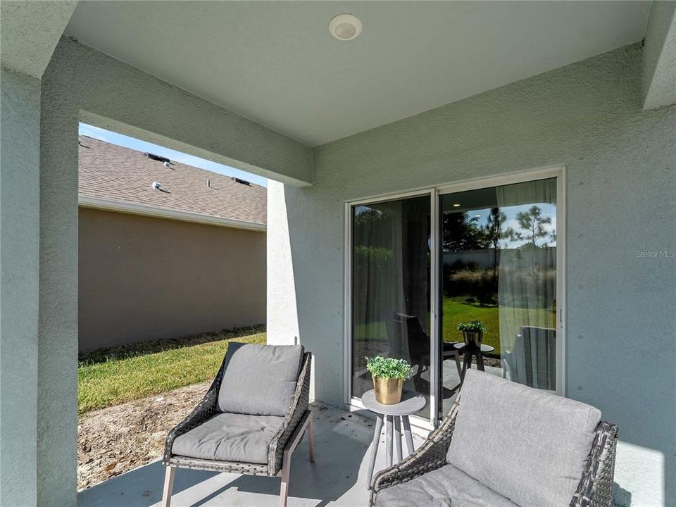 For Sale: $599,900 (5 beds, 3 baths, 2631 Square Feet)