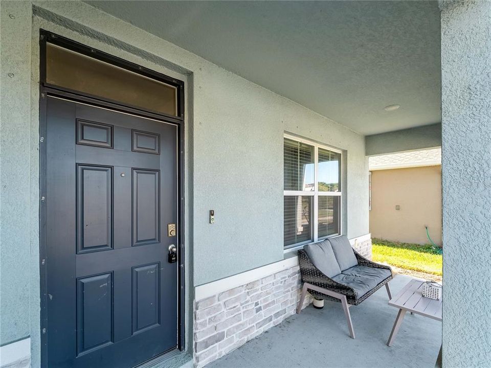 For Sale: $599,900 (5 beds, 3 baths, 2631 Square Feet)