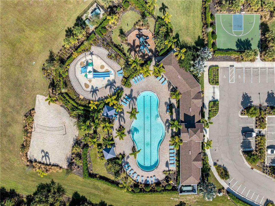 For Sale: $599,900 (5 beds, 3 baths, 2631 Square Feet)