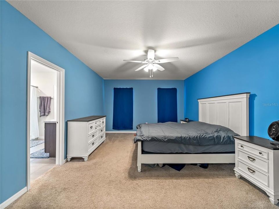 For Sale: $599,900 (5 beds, 3 baths, 2631 Square Feet)