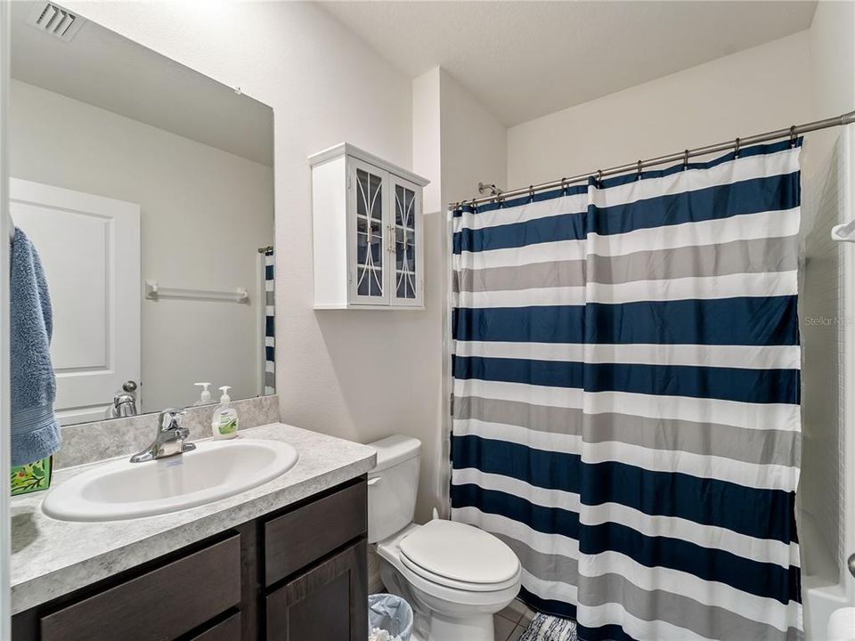 For Sale: $599,900 (5 beds, 3 baths, 2631 Square Feet)