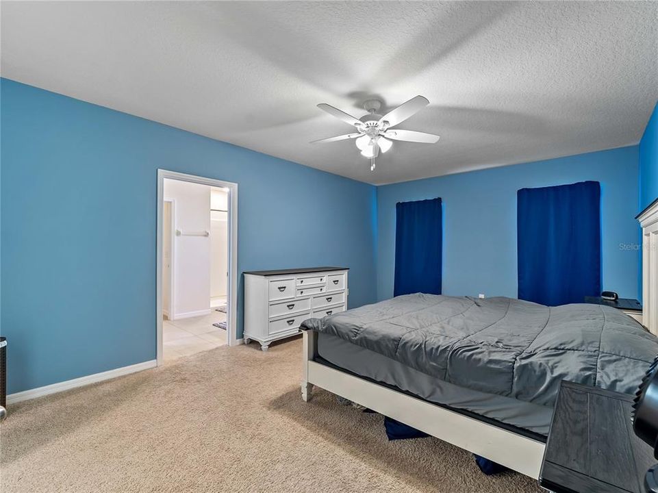 For Sale: $599,900 (5 beds, 3 baths, 2631 Square Feet)